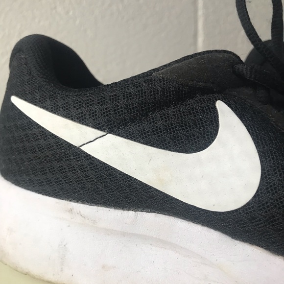 Black w: White swoosh Nike - Picture 11 of 13